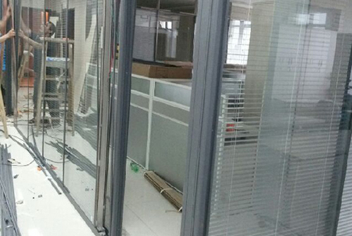 浙江玻璃隔斷在安裝過程中的注意事項